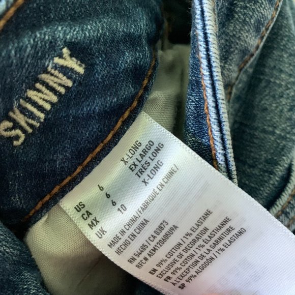 American Eagle Mid Rise Skinny Jeans - Picture 4 of 4